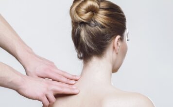 Jakie cienie do cery dojrzałej?