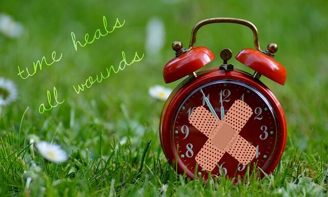 Ile się leczy wrastające paznokcie?