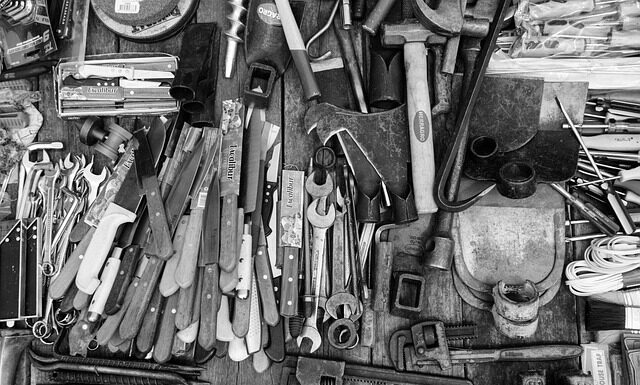 Co to są narzędzia Brzytwopodobne?