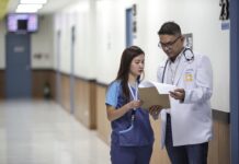 Do jakiego lekarza udać się z wrastającym paznokciem?