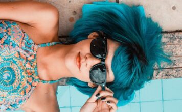 Jak uczesać dziewczynkę na basen?