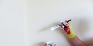 Czy po emulsji nakładać krem?