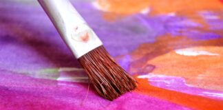 Jaki pędzel do nakładania cieni?