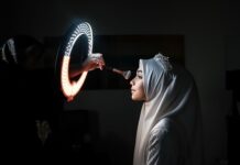 Jak zrobić odmładzający makijaż?