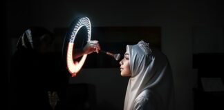 Jak wykonać makijaż oka krok po kroku?