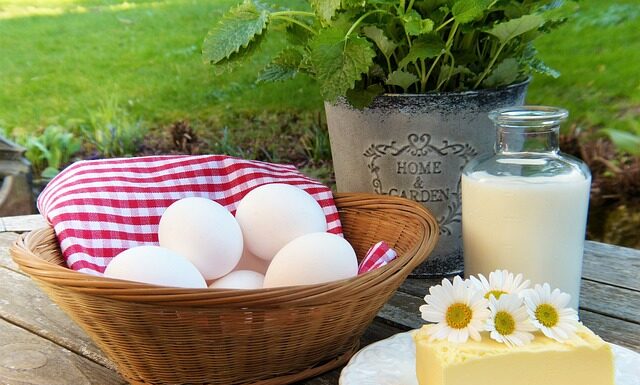 Co to jest foliowy cień do powiek? Co to jest foliowy cień do powiek?